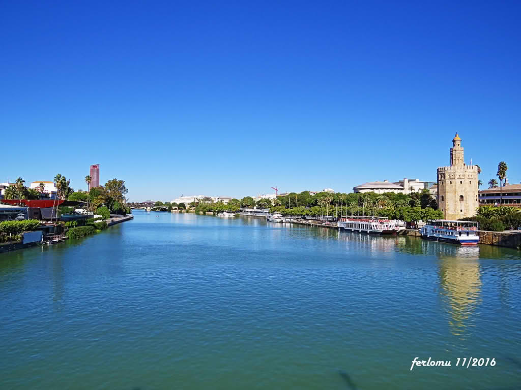 Guadalquivir passerer Sevilla