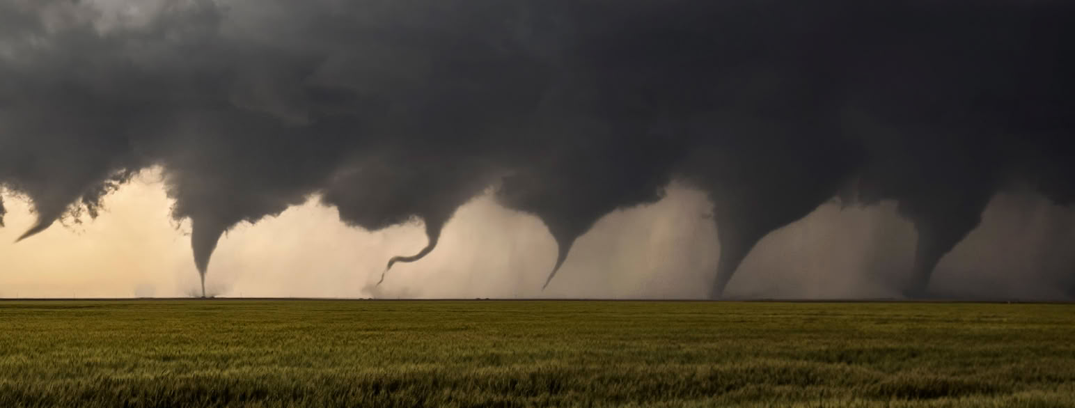 Tidsserie av tornado i Kansas