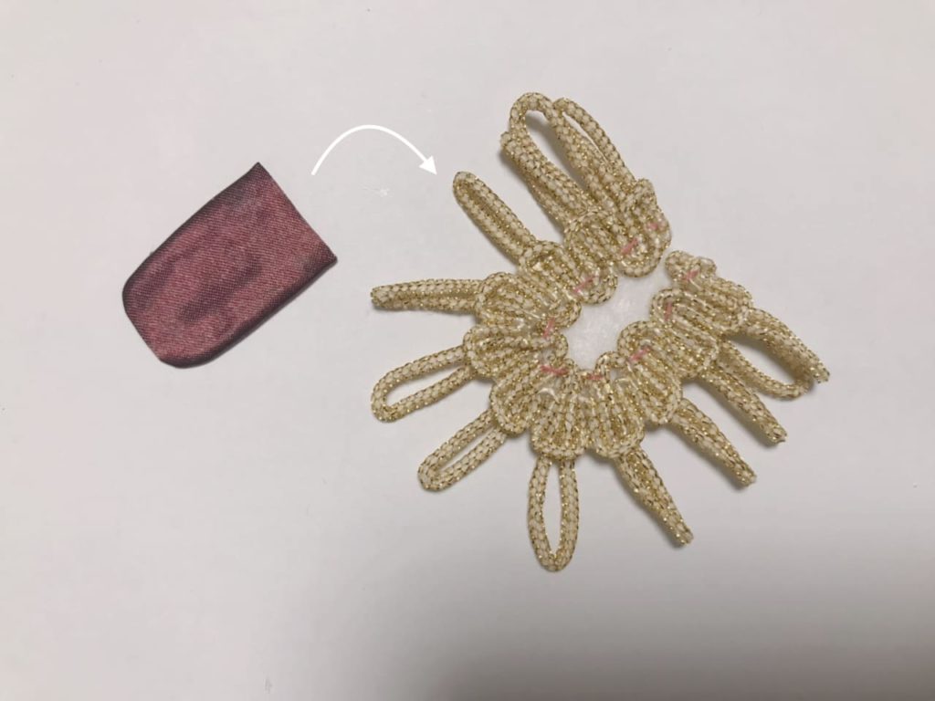 上部分と土台をくっつける