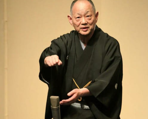 トリを勤める柳家小満ん（77歳）。昭和36年、八代目桂文楽に入門。文楽没後、五代目柳家小さん門下に。昭和の名人ふたりから受けた薫陶を、令和の新時代へと語り継ぐ名匠。