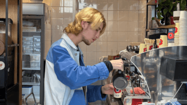 The staff of each Café Otef branch is given dedicated training in everything from coffee making to restaurant management. Photo by Natalie Selvin/ISRAEL21c