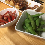 ミンナノタコヤキ - 赤ウインナーと枝豆