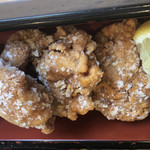 よし乃 - 唐揚げ  大きいのが3ケ