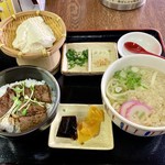 Shokujidokoro Kasuga - 豊後牛ハーフうどん １４０４円