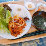 福田アジア食堂 - サムギョプサル風に食べられるよう、サンチュ多め