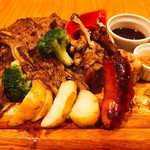 大衆肉バル 7+3 - 