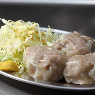 野味的绝品“Shumai”新鲜的虾夷鹿肉从北海道直送◎