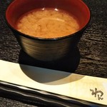 Kuimono Ya Wan Jeiaru Oji Ekimae Ten - サービスのあがりの味噌汁