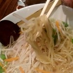 上海華龍 - 【2019.8.13(火)】塩もやしラーメンの麺