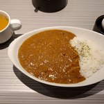 〇赤坂 VIP - 自家製こくうまカレー全景