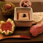 銀座HAJIME - 前菜(毬栗渋皮煮・胡麻豆腐・金時草お浸し・カニ味噌バター・かぼす釜いくら醤油漬け・牛にぎり寿司)