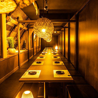 【個室完備】会食や接待など大切なシーンに利用できます。