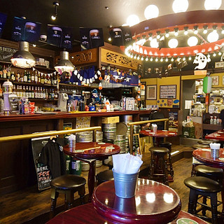 少人数の宴会から大人数のフロア貸切まで、利用シーンは自由自在