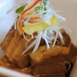 豚のやわらか角煮