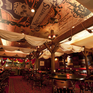 海盜船的非日常空間！