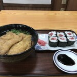 Teuchi Udon Daihachi - 鉄火巻き定食きつねうどん付き、９００円です（２０１９．１２．５）