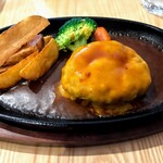 カフェ＆キッチン エム - 「伊萬里牛」のチーズハンバーグ
