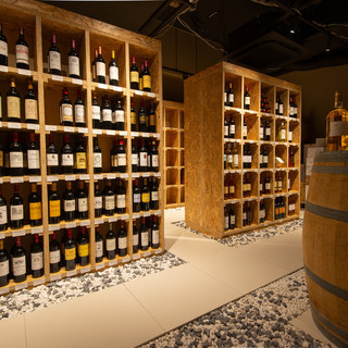 "Wine Cellar Exuding Tranquility Under Thorough Management of Temperature and Humidity"