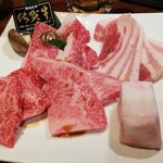 焼肉笑家 - 