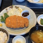 Genkiya Morioka Ten - ランチ：白金豚ロースかつ定食￥１３９０