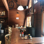 シルバーホルン - ストーブを囲んだ席