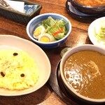 クミンシード - お豆のキーマカレー　¥900
            (鶏のひき肉とひよこ豆)