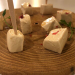 お肉とワイン 洋食屋セピア - クリームチーズの柚子胡椒ずけ