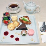 パンのある暮らし プチ パリ - 料理写真:贅沢なアフタヌーンティ