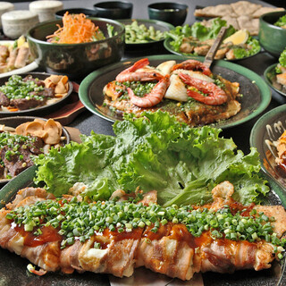 お腹いっぱい楽しめる自慢の宴会コースは全5種類！飲み放題も◎