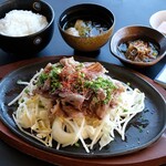 米沢牛黄木 金剛閣 すき焼き しゃぶしゃぶ 毘沙門 - 【ランチ※平日限定】鉄板焼肉定食