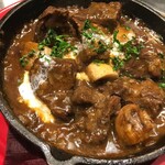 ＶｉｎｏＬｏｃｏ - 牛すじとマッッシュルームのデミグラ煮込み