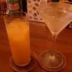 ジーズ バー - ファジーネーブルとギムレット