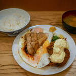 とんかつ八千代 - 