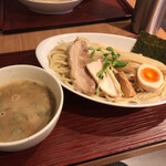 麺 ヒキュウ 六甲道店