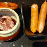 A5 센다이규 야키니쿠·스시(초밥) 타베호우다이 니쿠쥬우하치 센다이 에키마에 2고우점 - 항아리 숙성 갈비 소시지