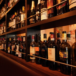 季節感十足的高品質料理搭配多樣的葡萄酒