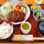 四洲苑 - 豚カツ定食　800円税込