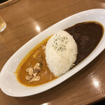 ココス - ポークレッドカレー
            &欧風ビーフカレー 1190円（+大盛り 60円）