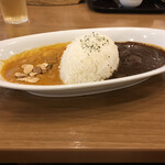 ココス - ポークレッドカレー
            &欧風ビーフカレー 1190円（+大盛り 60円）