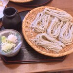 ビストロ方南町 coo - 戸隠蕎麦。今日は海苔を練り込んであるそうです。