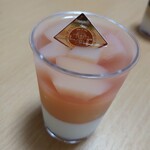 로와야루 테라ㅅ세 후지사키점 - 유리이카(복숭아 젤리) 한정 판매 331엔