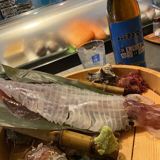 鮮度抜群【呼子直送】イカの姿造り