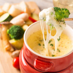 肉バル サルーテ - 