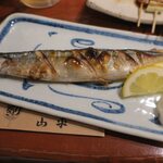 やきとり山平 - 秋刀魚焼き