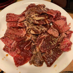 元氣七輪焼肉 牛繁 - 