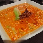 花茶 - ・タンタン麺 830円(税別)