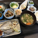 海鮮料理えいたろう - 朝食が一番良かった。このクオリティなら晩御飯でもよかった。待たされないしね