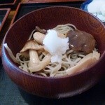 Soba Dokoro Tanpopo - お昼のサービスメニュー2のきのこそば