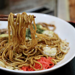 お好み焼 いろり - 麺リフト