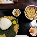 町家の食べ処 福わらし - 